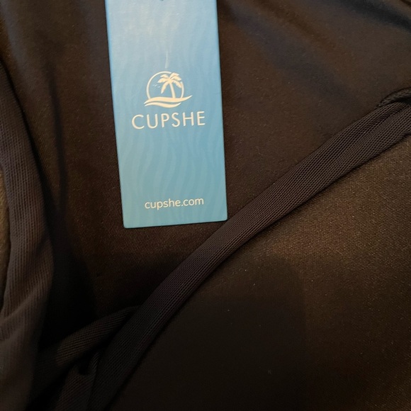 Cupshe Black Halter One Piece Swimsuit with Ruching - Picture 13 of 13